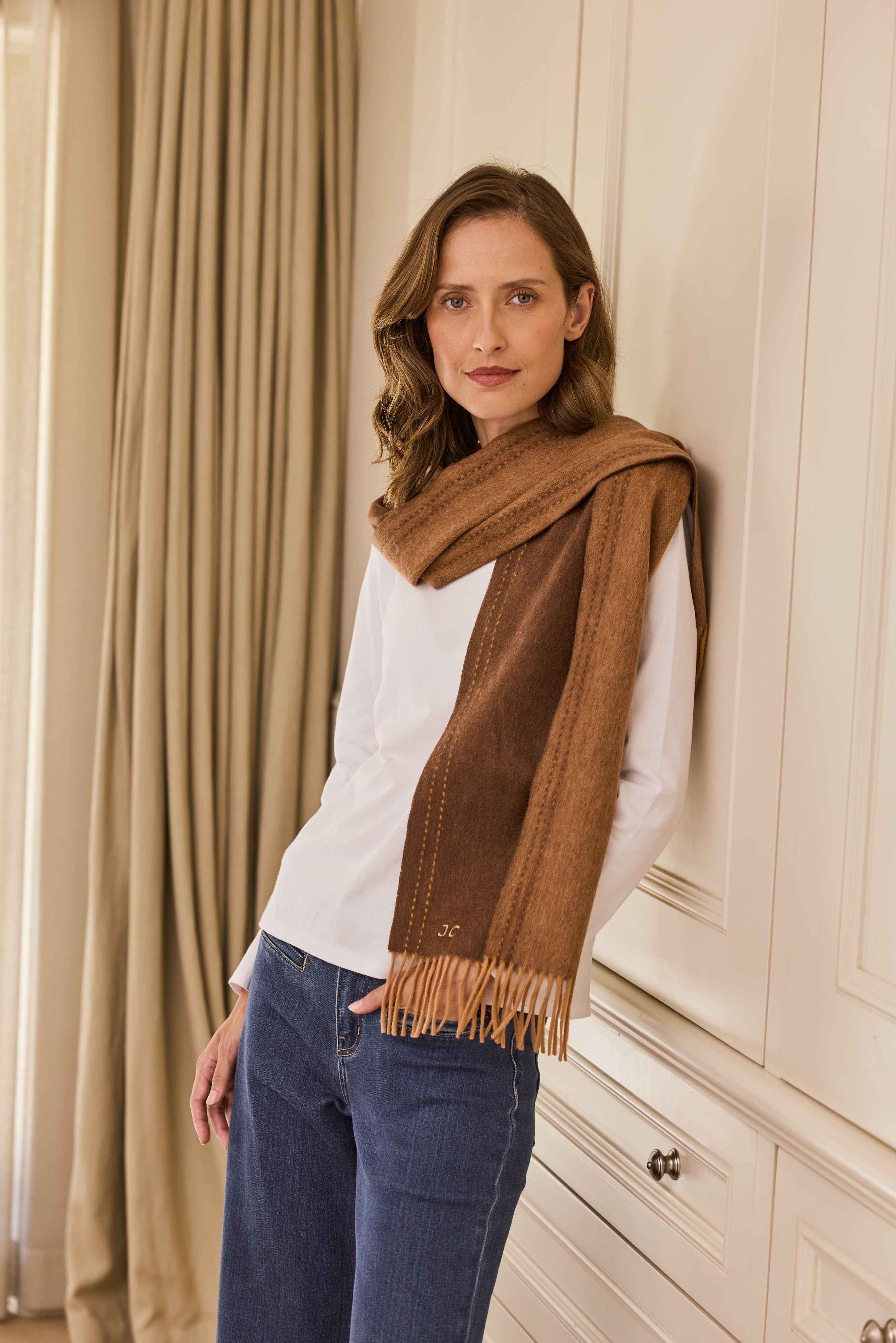 Cashmere & Wool Scarf - Brown – Jaccadeaux