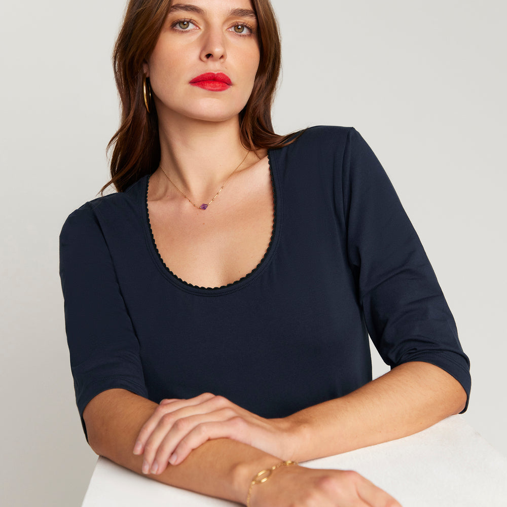 
                  
                    The Scoop Neck French Top - Navy Bleu
                  
                