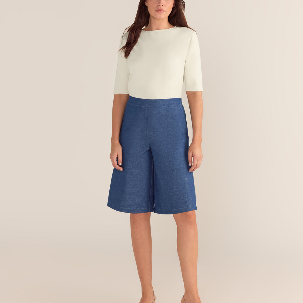 The Birkin Basic Écru Tee - Boat Neck