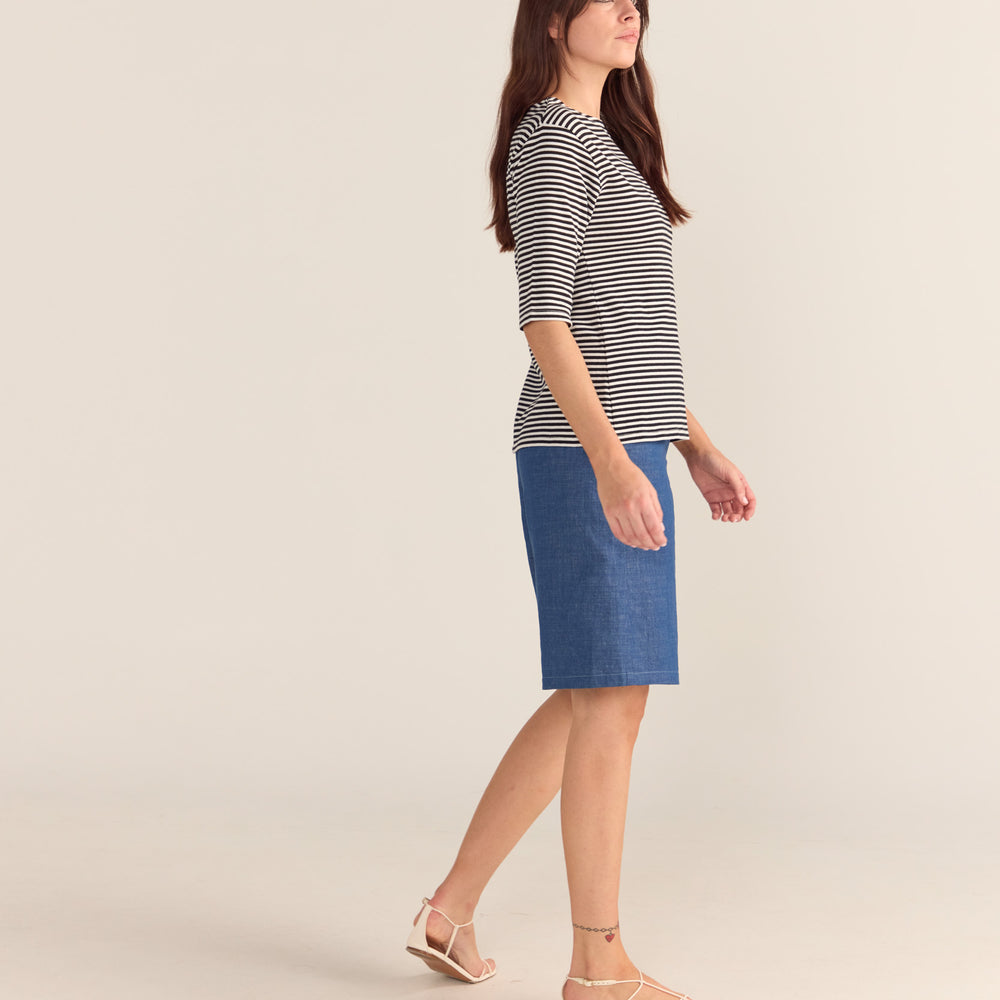 Black and white Pin stripe Tee